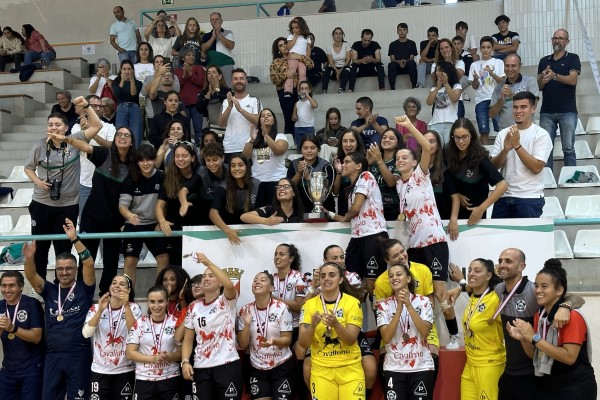 Novamente conquista a primeira edição da Taça de Honra Feminina de Futsal!